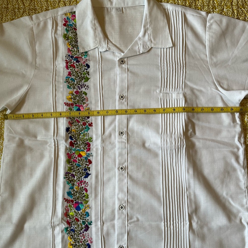 LARGE Traditional Embroidered Shirt from El Salvador-Guayabera main image 1